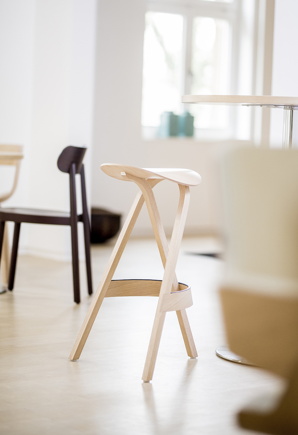 PLUS WEB CATALOG | THONET | 404H | 667-527