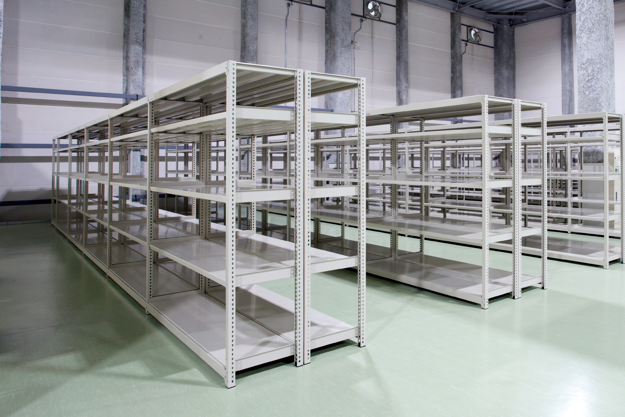 PLUS WEB CATALOG | 物品棚・移動棚・作業用品 | 中軽量棚MS型 | 15-811