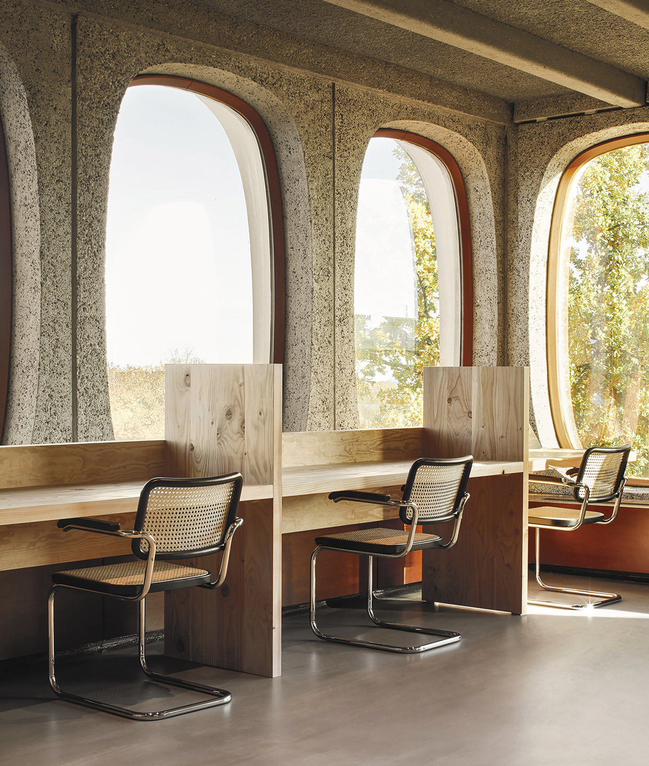 PLUS WEB CATALOG | チェア | THONET | 667-550