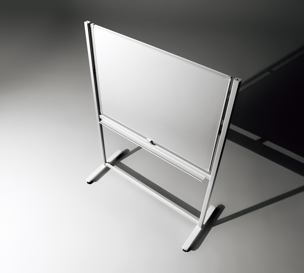 PLUS WEB CATALOG | ホワイトボード | ホワイトボード LB2シリーズ